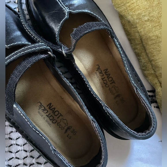 Women’s Naot Mary Jane’s ( 36 ) - Picture 2 of 5